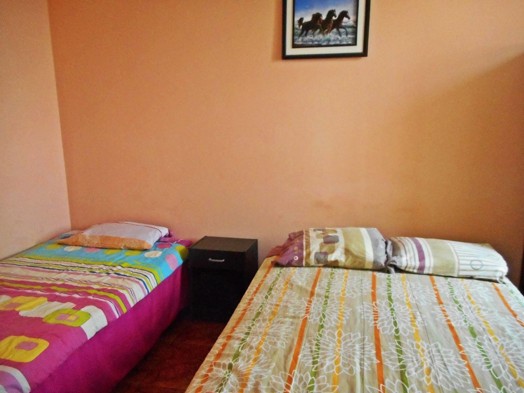 Hostal Geminis San Juan Bautista Exterior foto